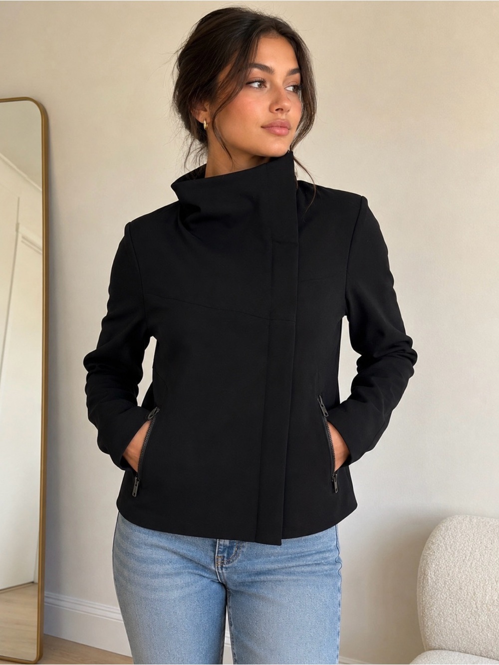 Black High-Collar Women's Jacket